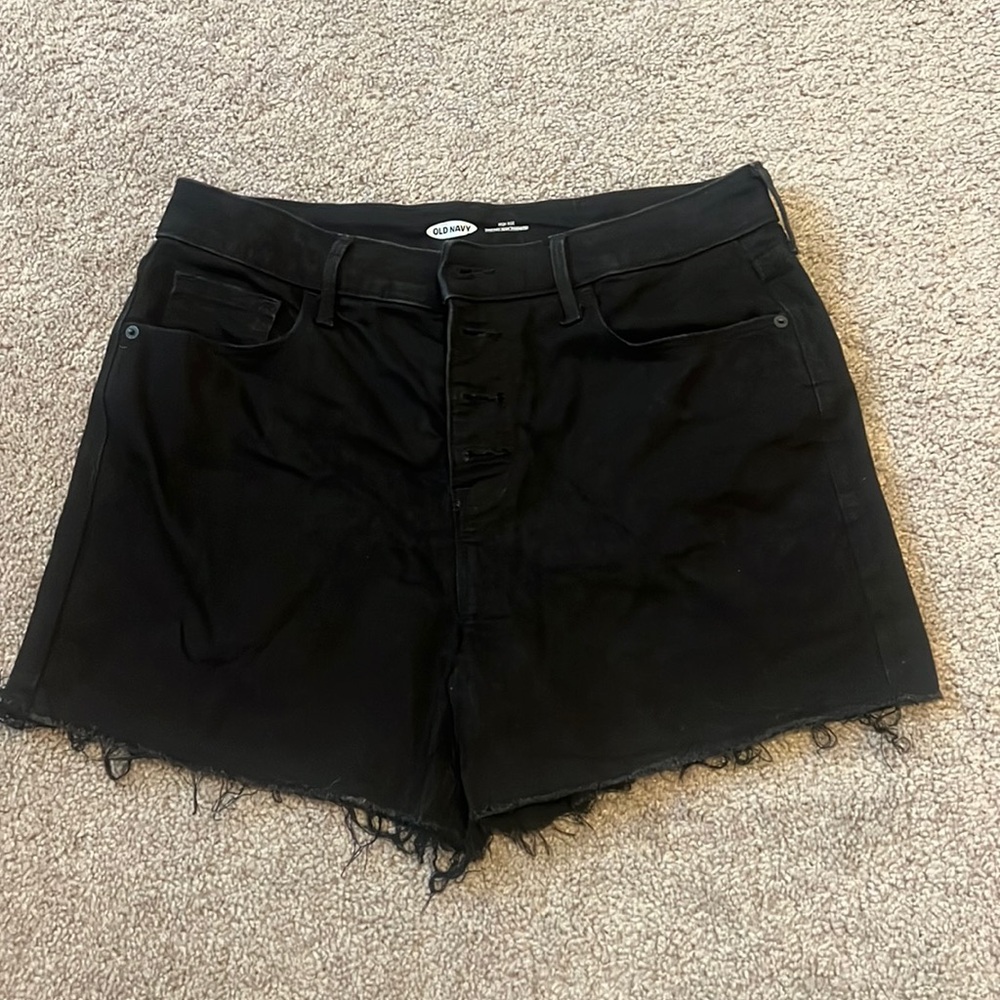 Old Navy High Rise Secret Slim Pockets Black Shorts - Size 12